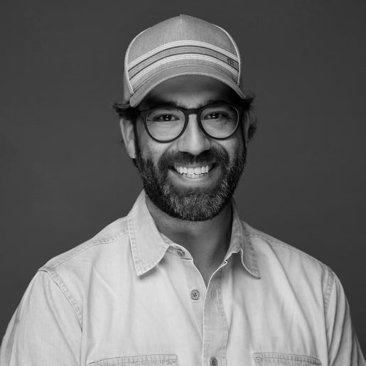 Zach Hussion Headshot 